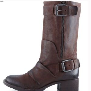 Vera Wang Lavender Label ula boots